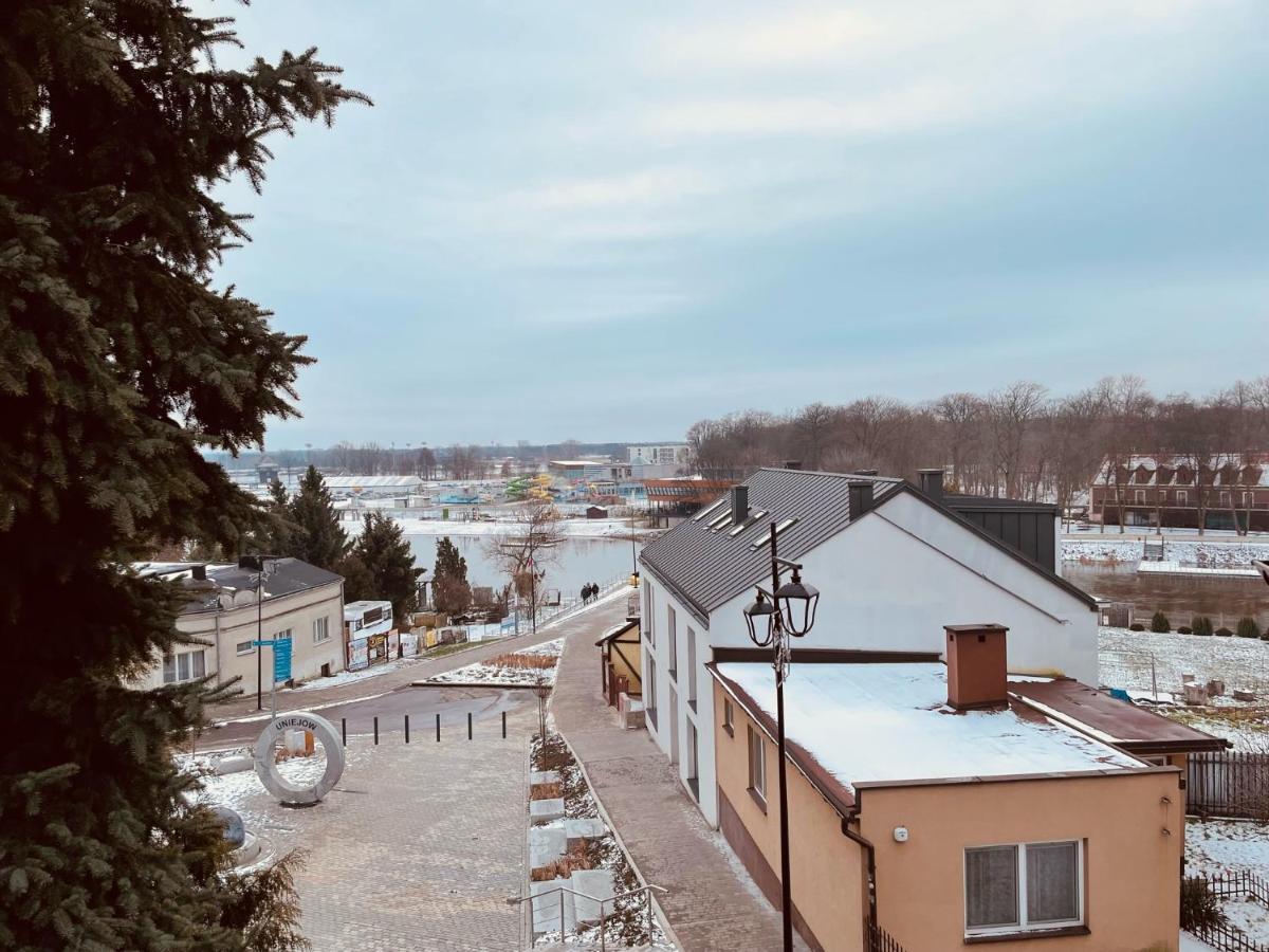 Pokoje Przy Bulwarach Uniejow Exterior foto